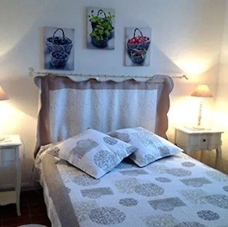 Du Mas De La Deveze Hotel *
